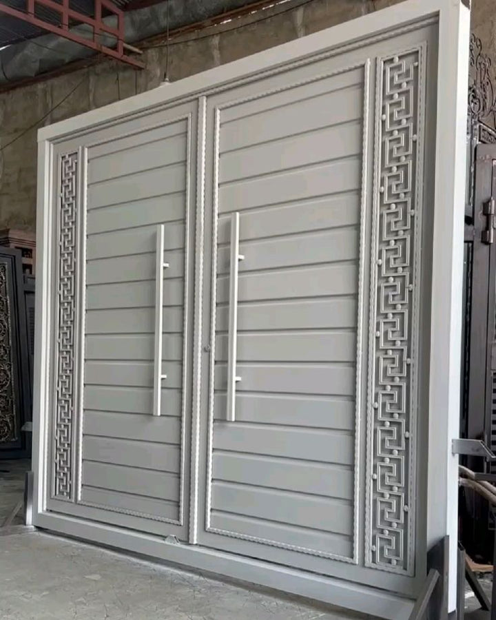 Luxury Modern MS Steel Main Gate | Double Door Metal Entrance Gate with Decorative Greek Key Design